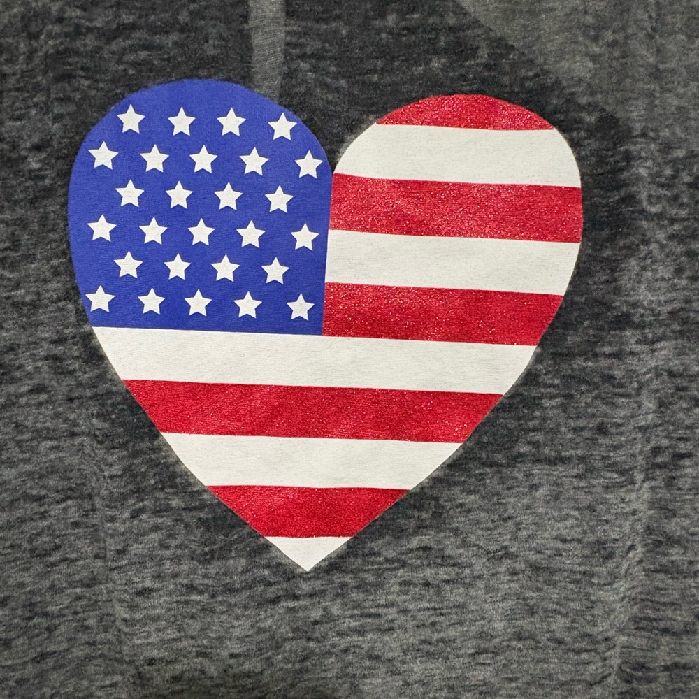 Charcoal Gray Tank w/American Flag Heart - Picture 3 of 5
